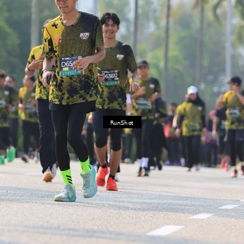 Runner Photo 7012009