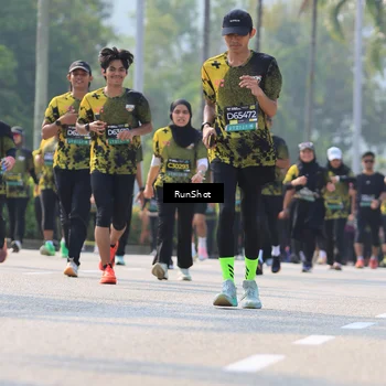 Runner Photo 7012012