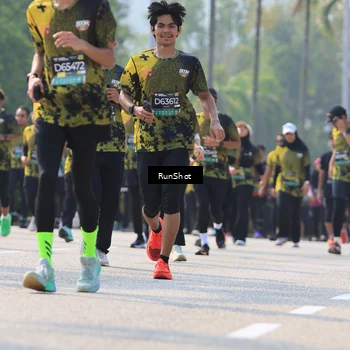 Runner Photo 7012016