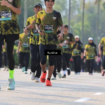 Runner Photo 7012024