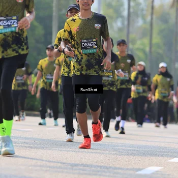 Runner Photo 7012026