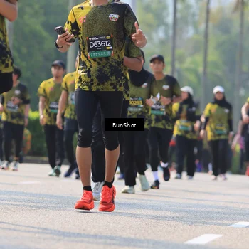 Runner Photo 7012032