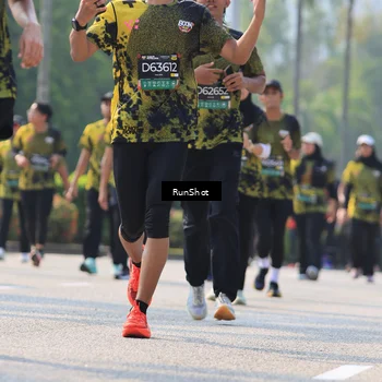 Runner Photo 7012035