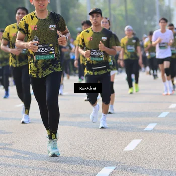 Runner Photo 7012053