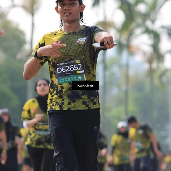 Runner Photo 7012054