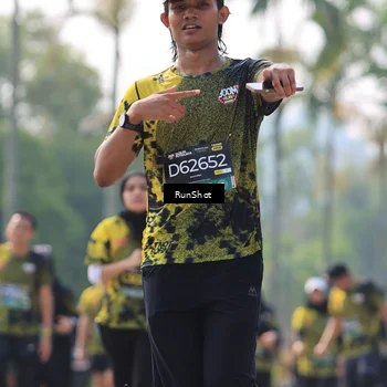 Runner Photo 7012056