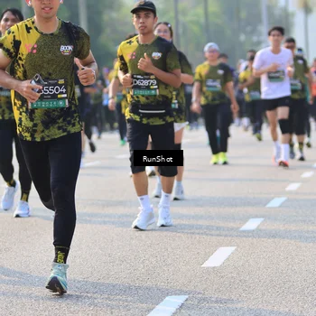 Runner Photo 7012064