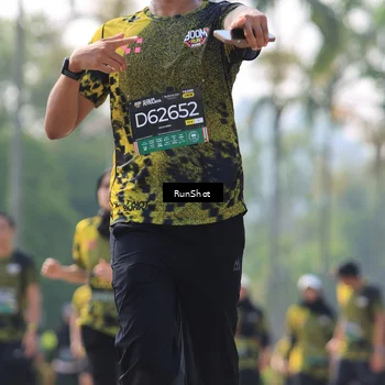 Runner Photo 7012065