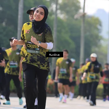 Runner Photo 7012067