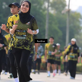 Runner Photo 7012078