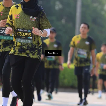Runner Photo 7012081