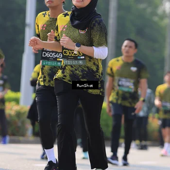 Runner Photo 7012082