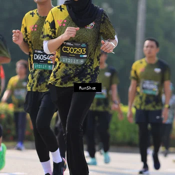 Runner Photo 7012083
