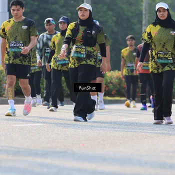 Runner Photo 7012086