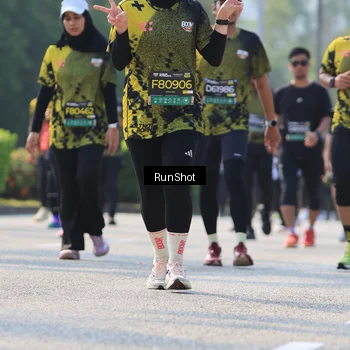 Runner Photo 7012088