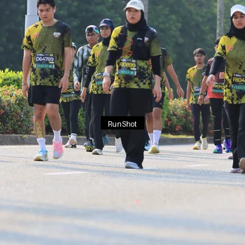Runner Photo 7012089