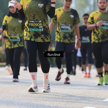 Runner Photo 7012093