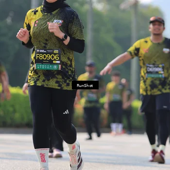 Runner Photo 7012099