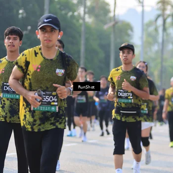 Runner Photo 7012112