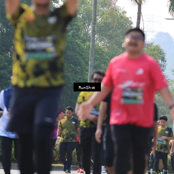 Runner Photo 7012114