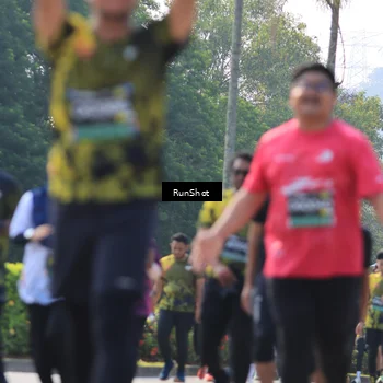 Runner Photo 7012115