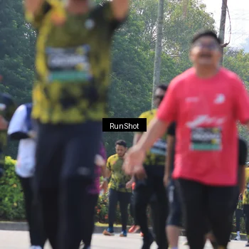 Runner Photo 7012122
