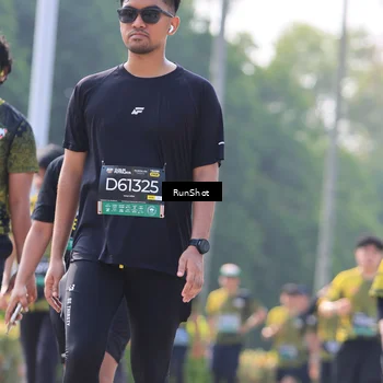 Runner Photo 7012140