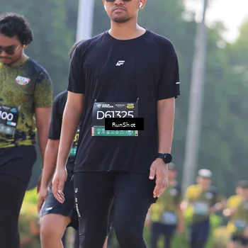 Runner Photo 7012146