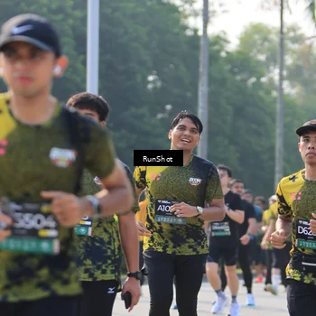 Runner Photo 7012169