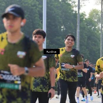 Runner Photo 7012174