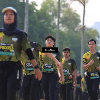 Runner Photo 7012176