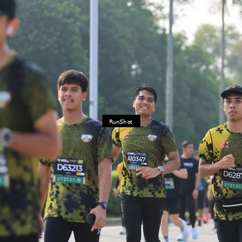Runner Photo 7012184