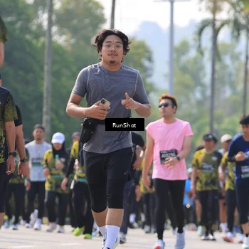 Runner Photo 7012185