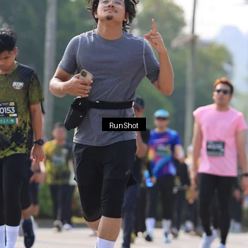 Runner Photo 7012193