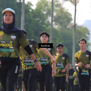 Runner Photo 7012199