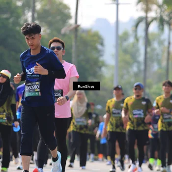 Runner Photo 7012205