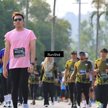 Runner Photo 7012216