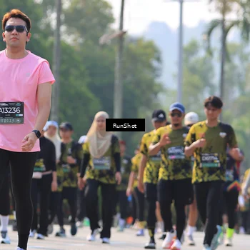 Runner Photo 7012224