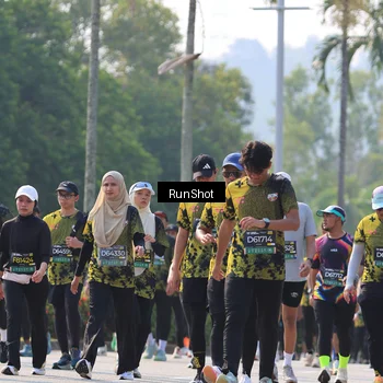 Runner Photo 7012240