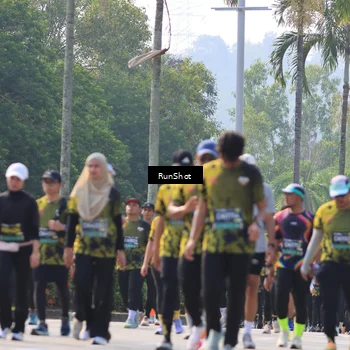 Runner Photo 7012241
