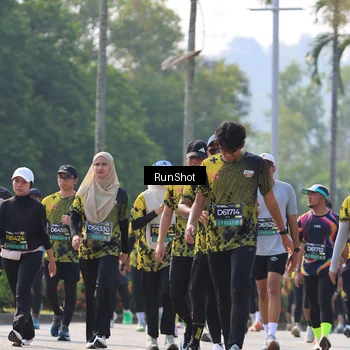 Runner Photo 7012243