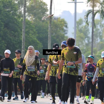 Runner Photo 7012245