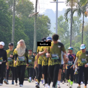 Runner Photo 7012246