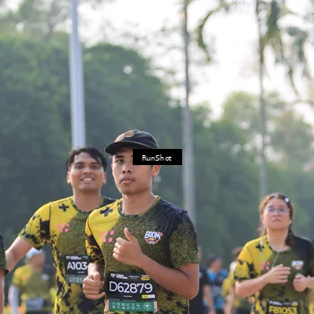 Runner Photo 7012251