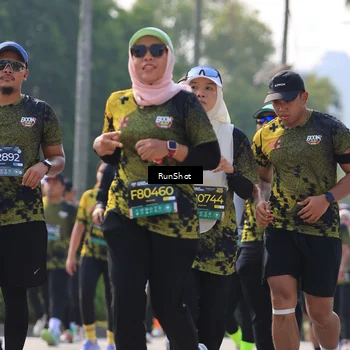 Runner Photo 7012304