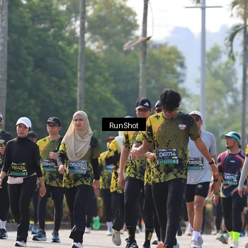 Runner Photo 7012317