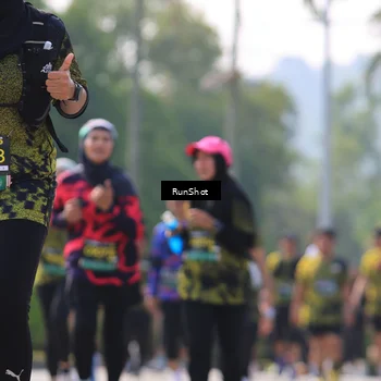 Runner Photo 7012354