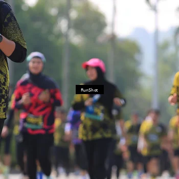 Runner Photo 7012359