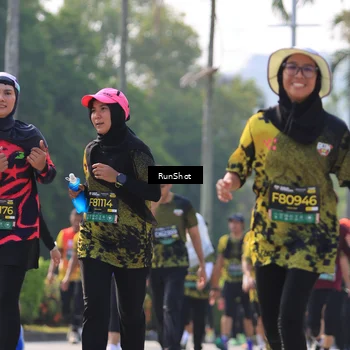 Runner Photo 7012367