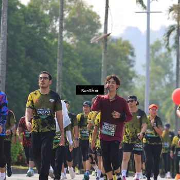Runner Photo 7012384